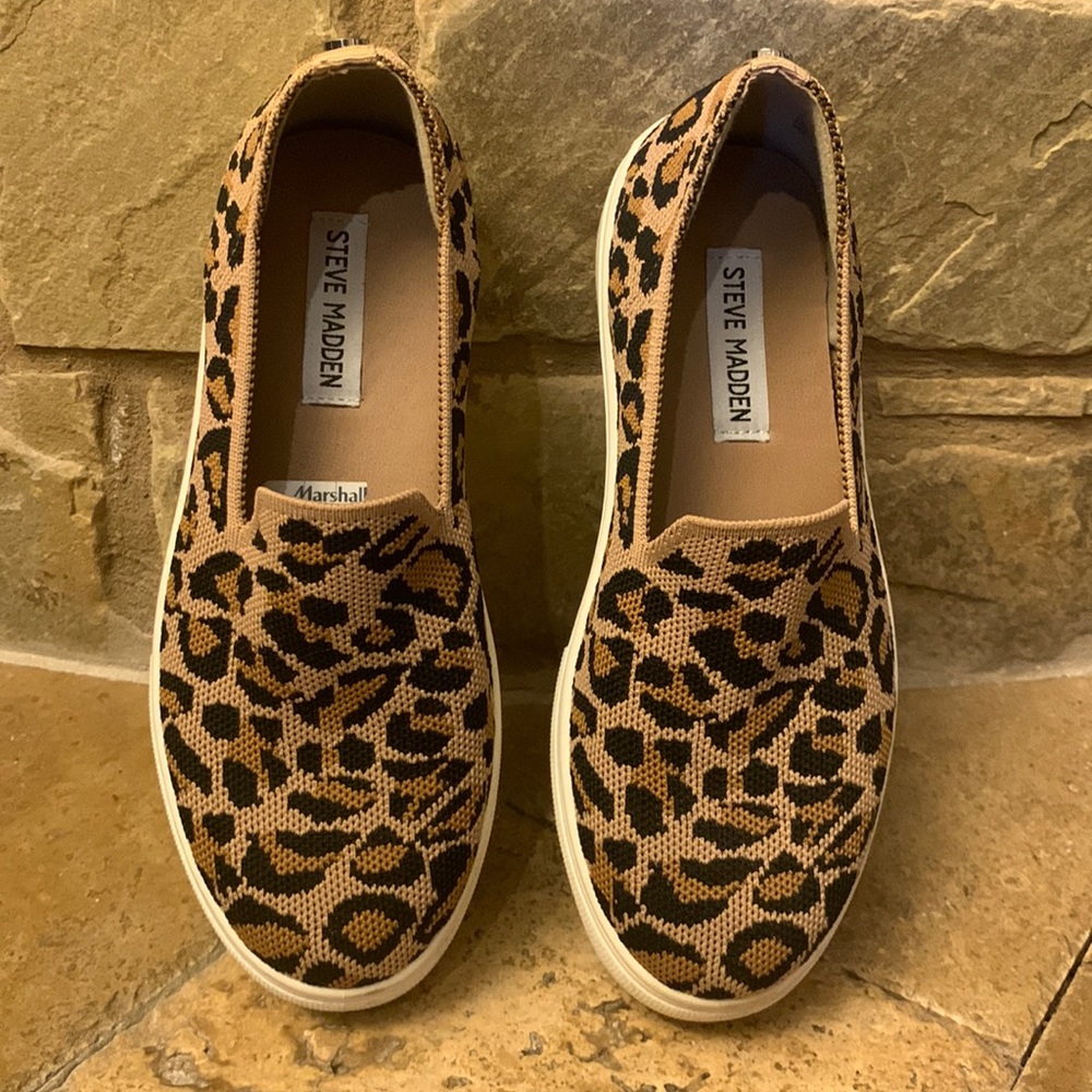 Steve Madden leopard slip ons 6.5 6 1/2